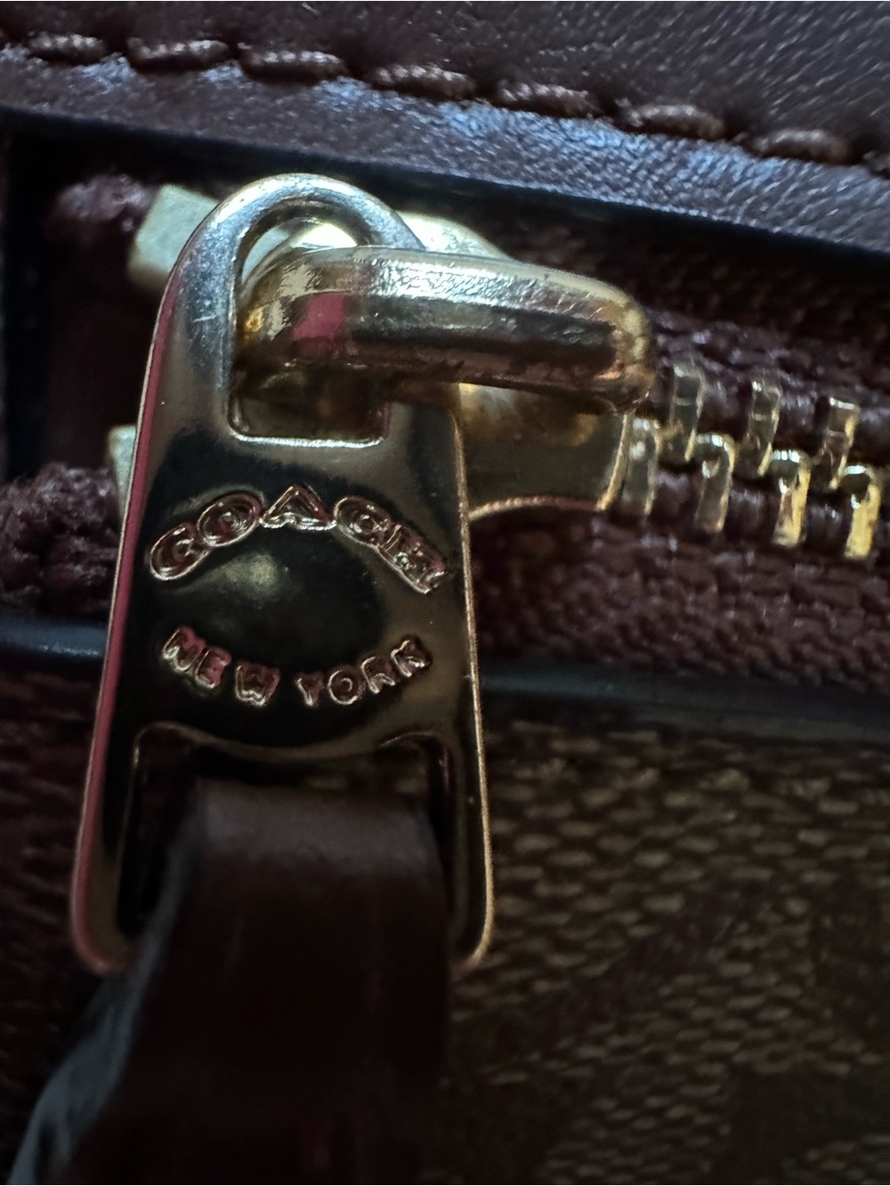 Coach Slim Trifold Wallet in Signature Canvas - Picture 3 of 10